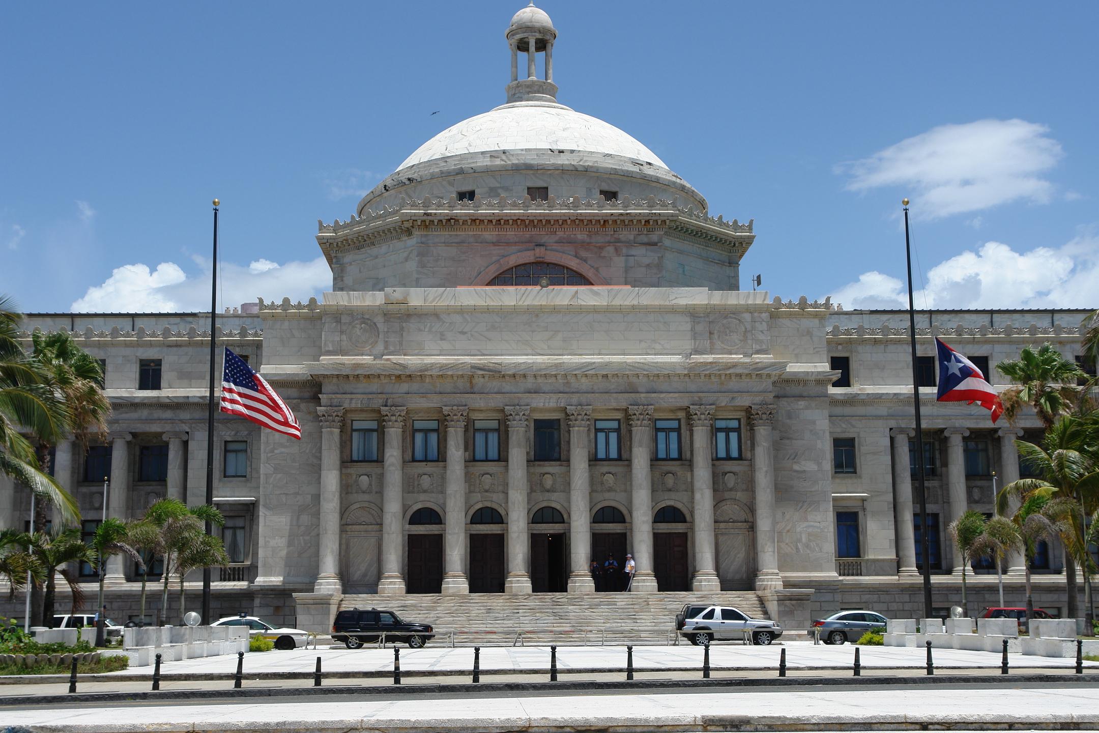Capitolio de Puerto Rico - San Juan (Puerta de Tierra) - 2009 00008
